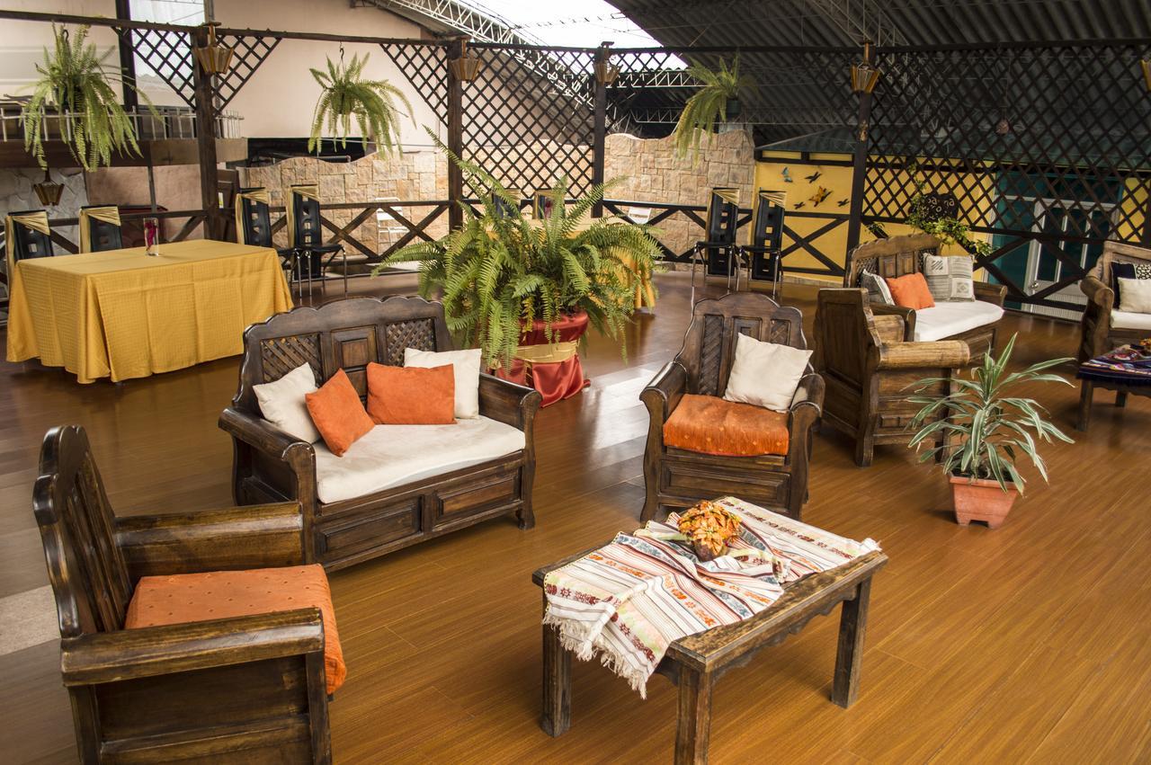 Hotel Bambu Riobamba Eksteriør billede