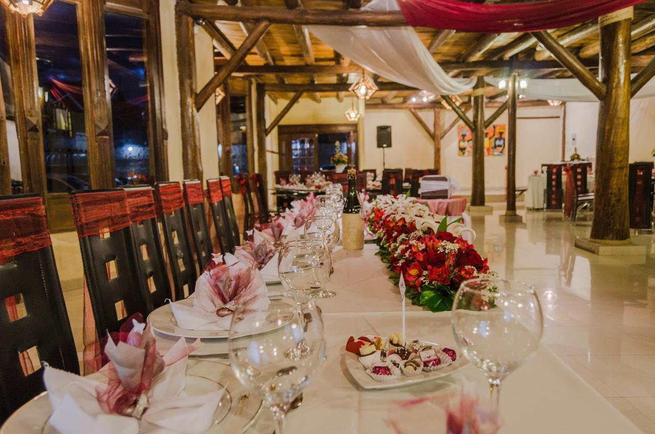 Hotel Bambu Riobamba Eksteriør billede