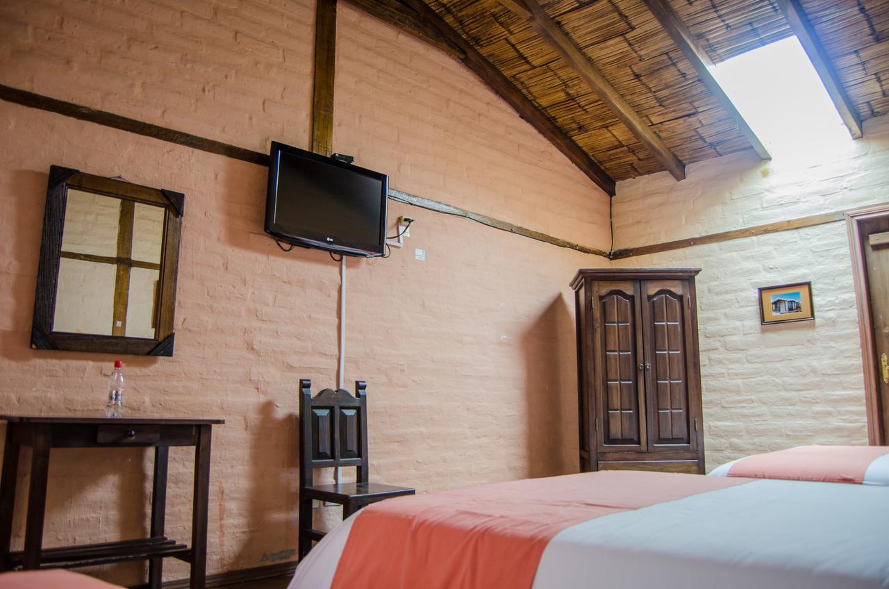 Hotel Bambu Riobamba Eksteriør billede