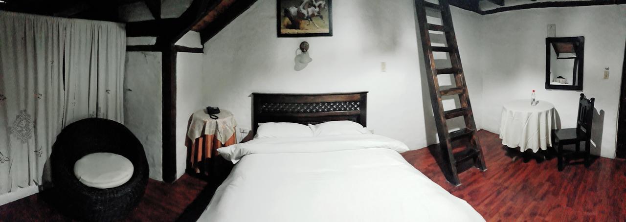 Hotel Bambu Riobamba Eksteriør billede