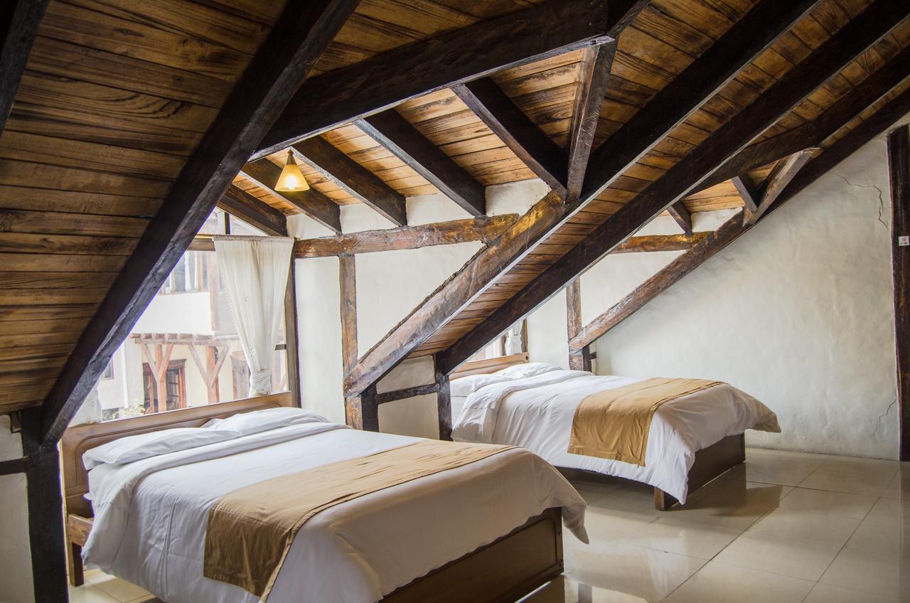 Hotel Bambu Riobamba Eksteriør billede