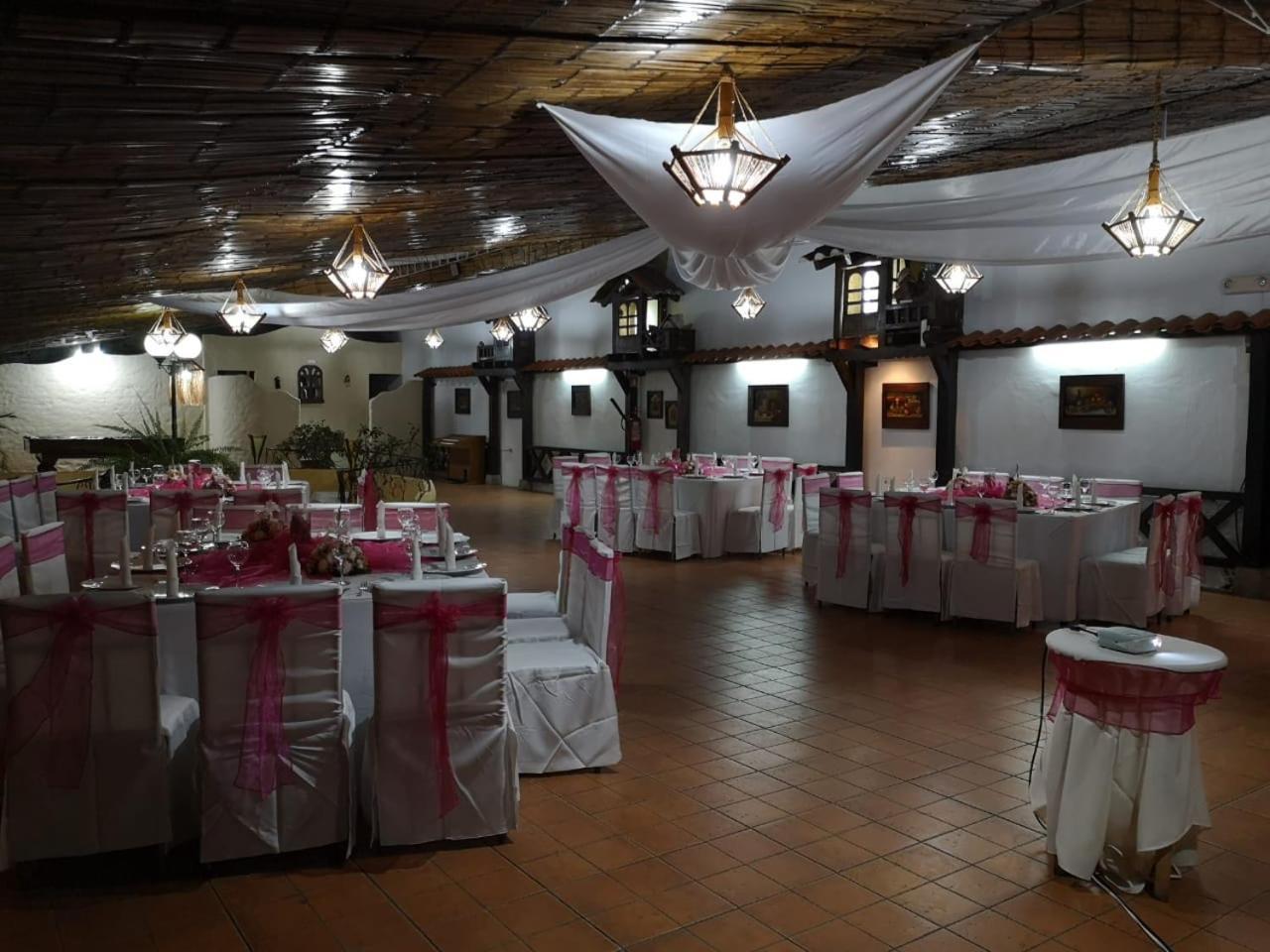Hotel Bambu Riobamba Eksteriør billede